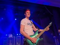 PXL_20260221_205201885